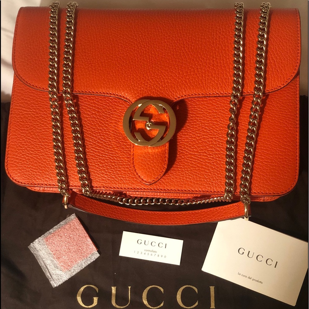 Gucci Medium Interlocking Shoulder Bag/Crossbody